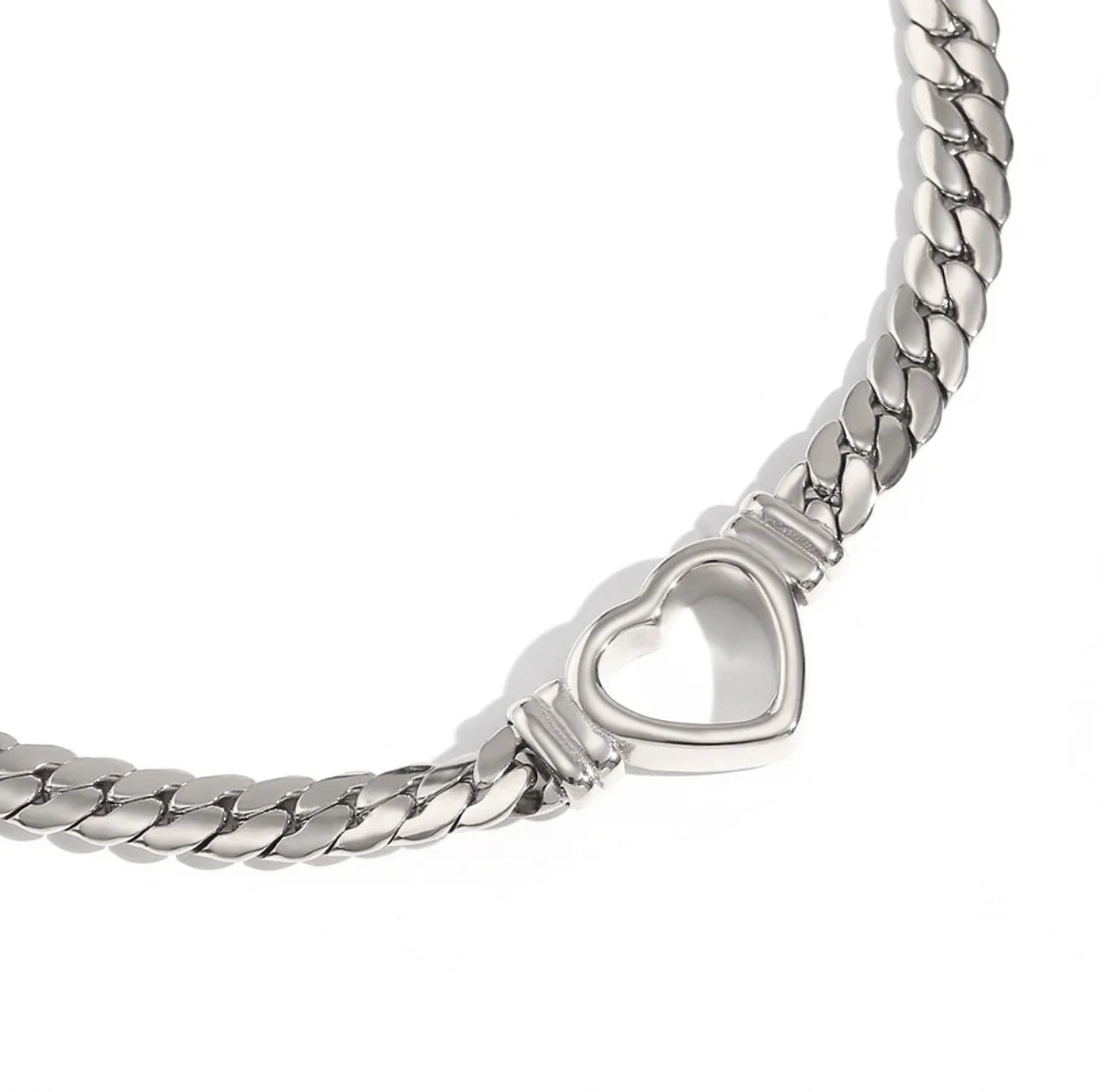 Hearts Chocker