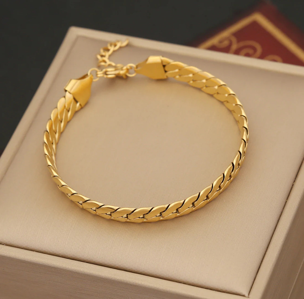 Alia Gold Bracelet