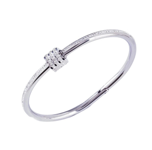 ‘Beau’ Bangle